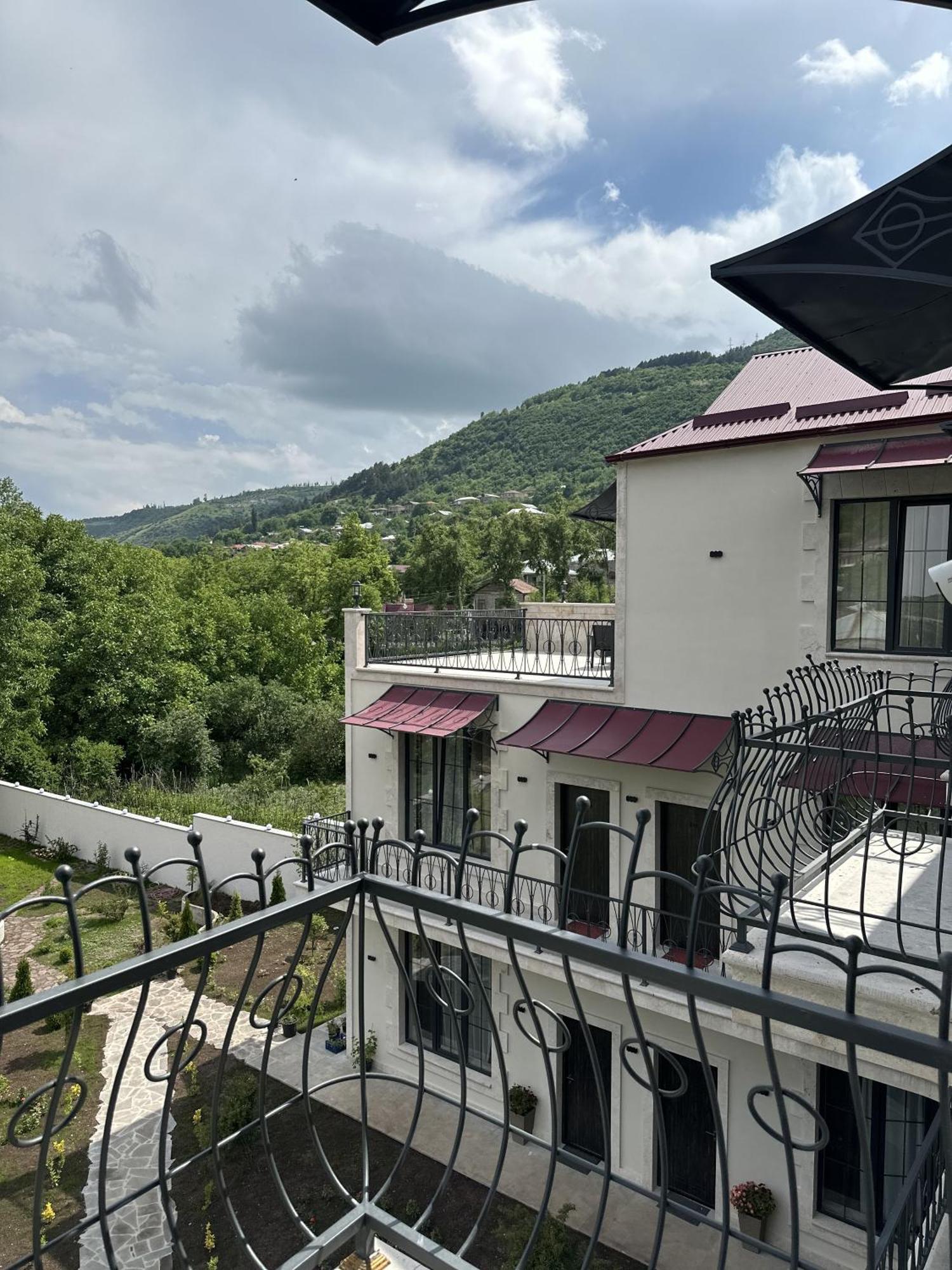 Redroof Country House Hotel Goris Eksteriør bilde
