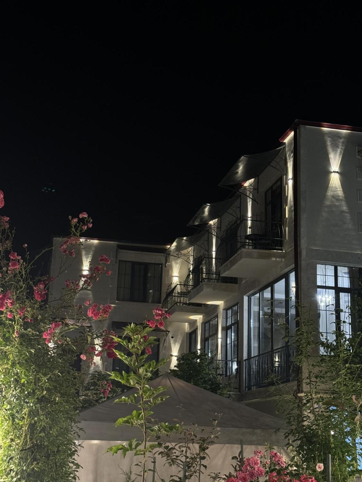 Redroof Country House Hotel Goris Eksteriør bilde
